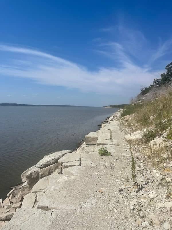 Spillway State Park hiking trail - Image 1