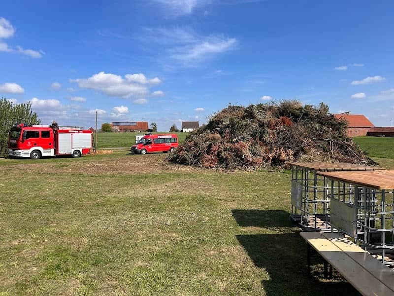 Osterfeuer der Feuerwehr Neuenkirchen - Image 1