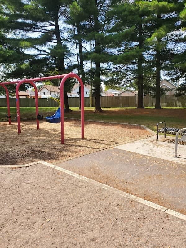 Wayland Park - Image 2