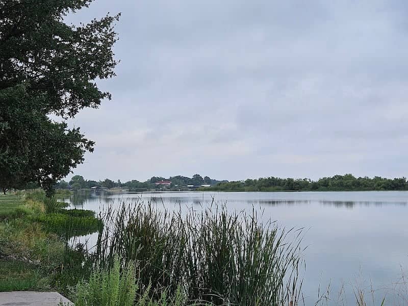 Lake Park - Image 2