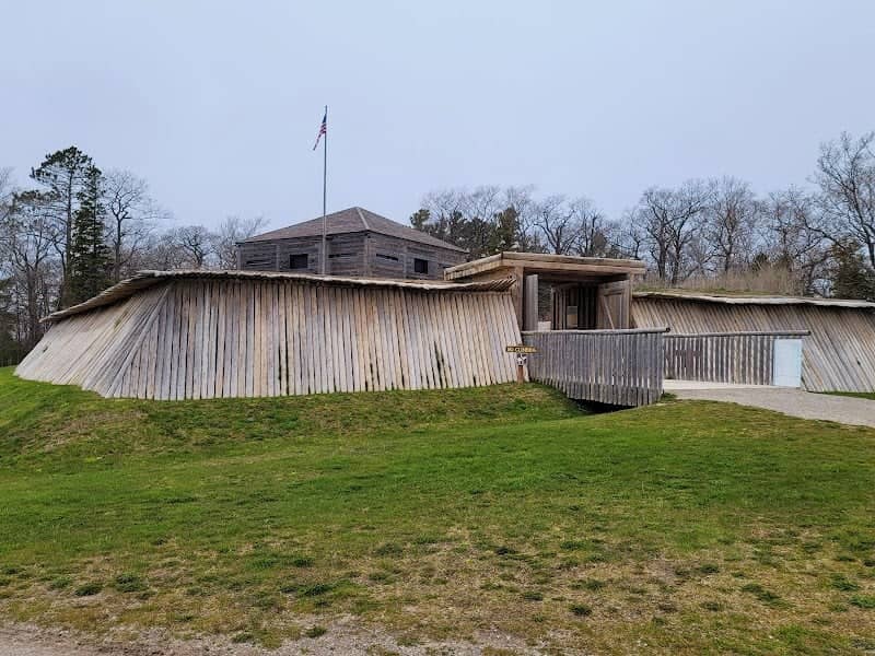 Fort Holmes - Image 3