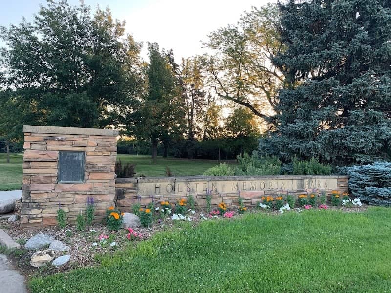 Holsten Memorial Park - Image 1
