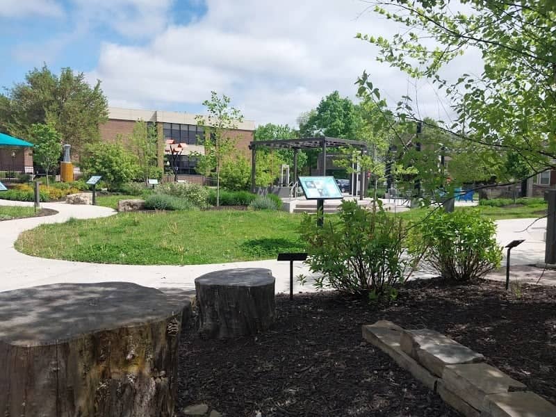 Rotary Garden - Image 2