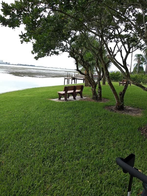 Garden Circle Park - Image 2