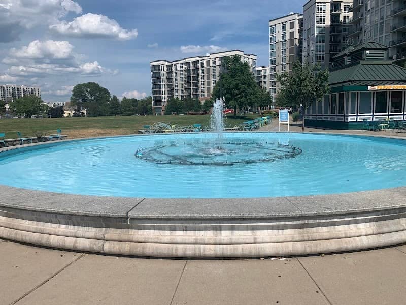 Harbor Point Commons Park - Image 1