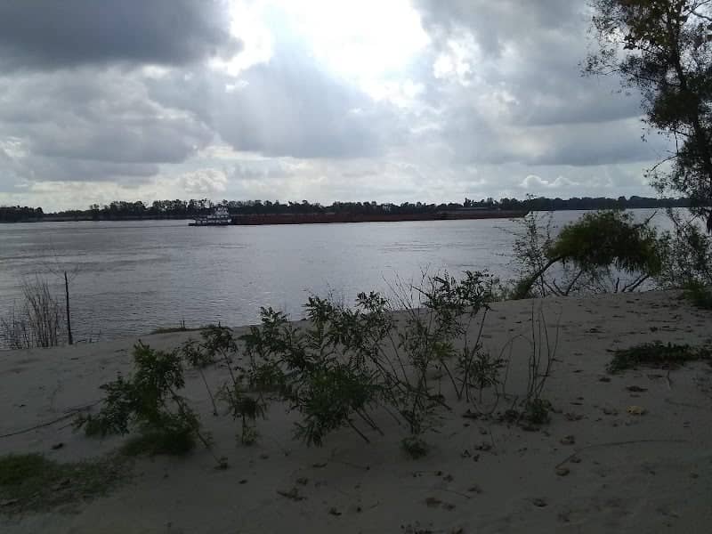 St. Gabriel Levee Trailhead - Image 1