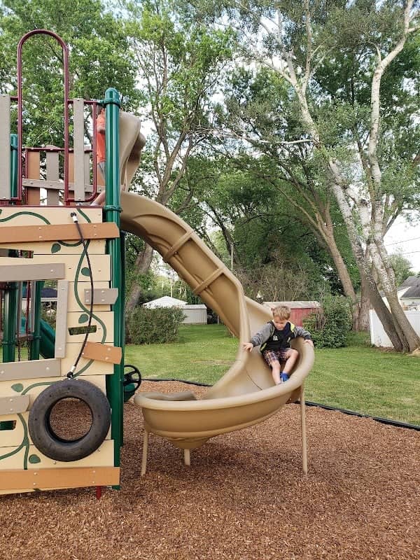 Zickuhr Park - Image 1