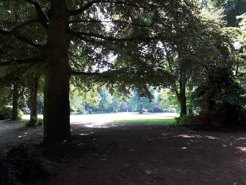 Burg Park - Image 1