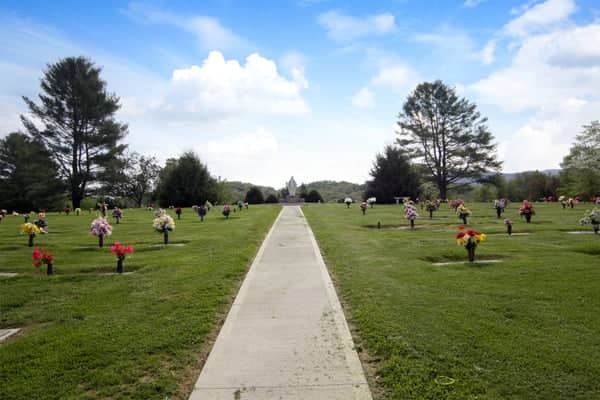 Roselawn Memory Gardens - Image 1