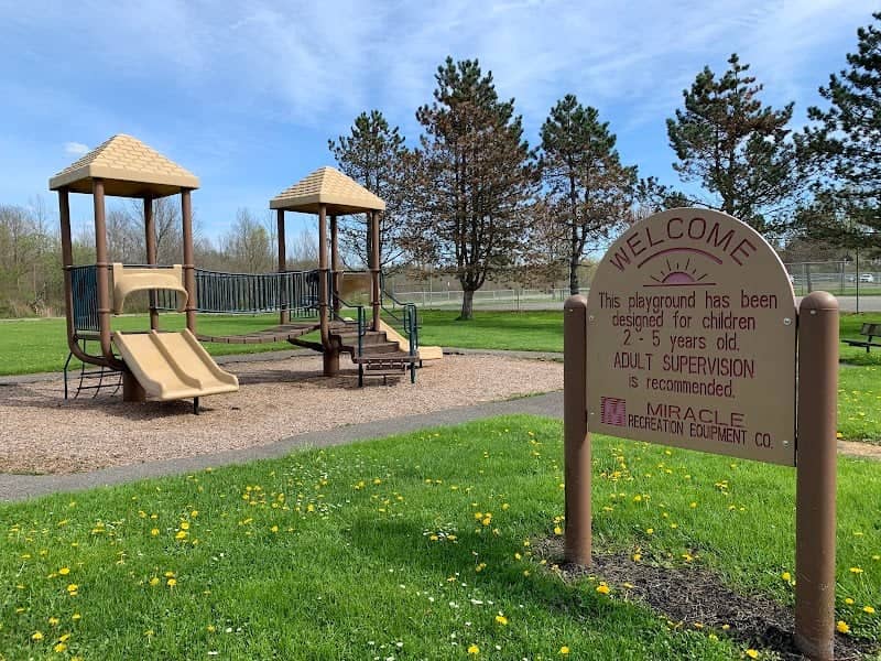 Glen Meadows Park - Image 2