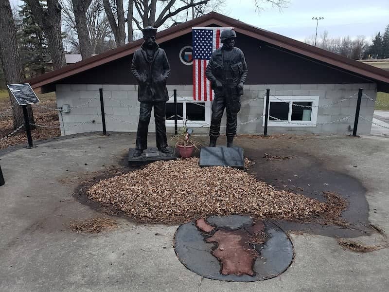 Veterans Memorial - Image 1