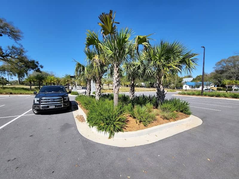Veterans' Memorial Park - Image 1