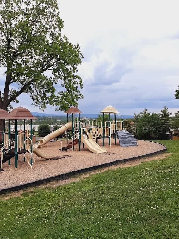 Ralph Sampson Park - Image 1