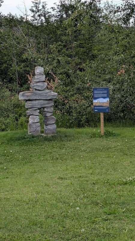 Voyager park inuksuk - Image 2