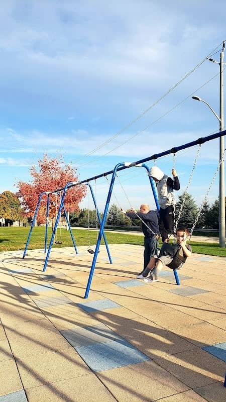 Solis Park - Image 1