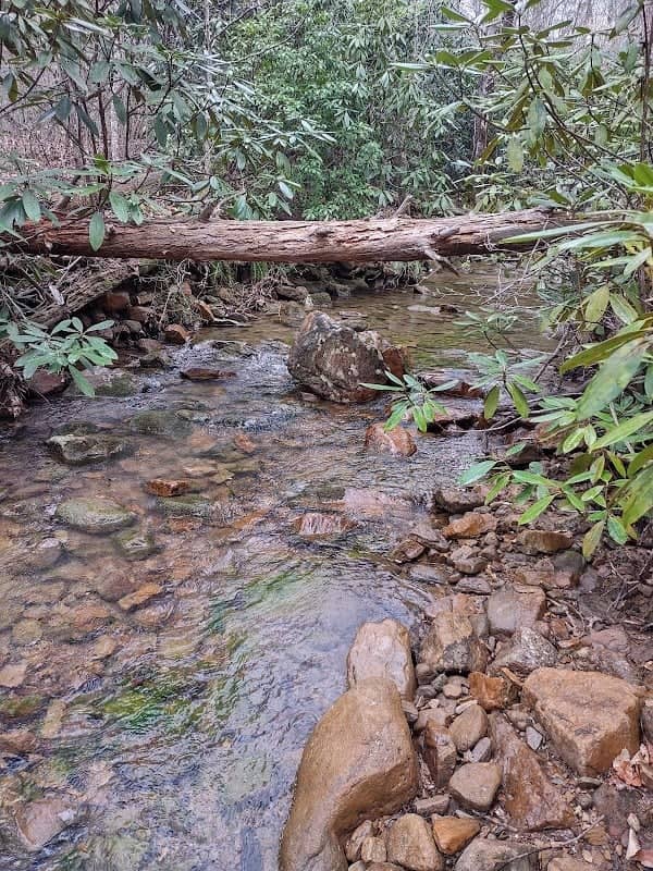 Maple Springs Trailhead - Image 1