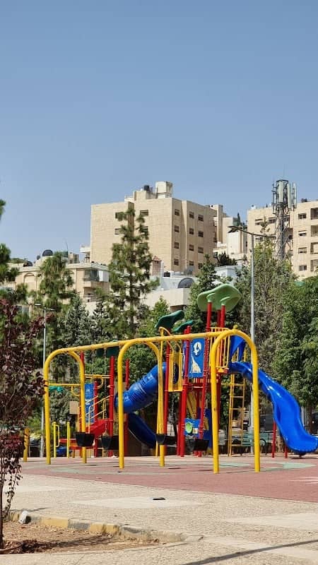 Public park - Image 2