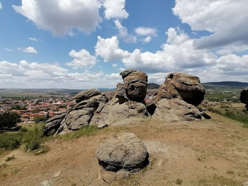“The three brothers” Rock Formation - Image 1