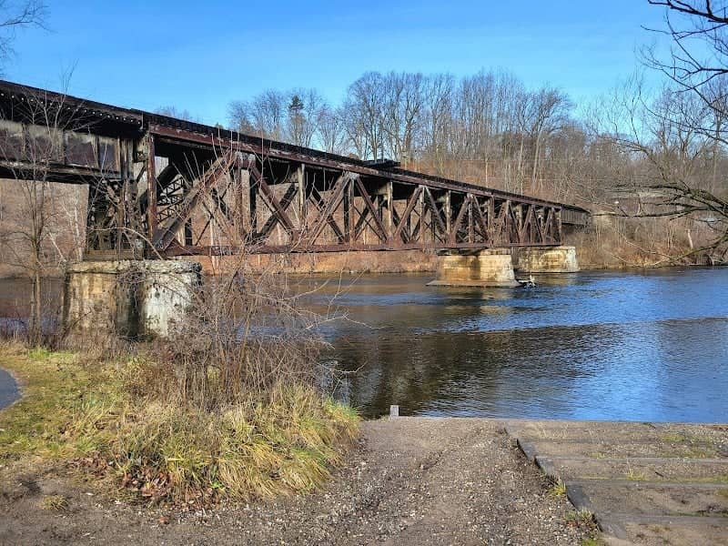 Riverfront Park - Image 3