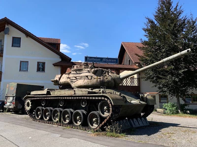 Rottauer Museum für Fahrzeuge, Wehrtechnik und Zeitgeschichte. Öffnungszeit nach Vereinbarung - Image 1