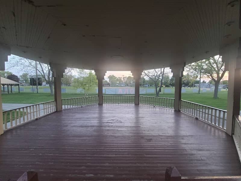 Veterans Park - Image 2