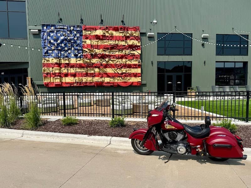 Iron works American flag mural - Image 2