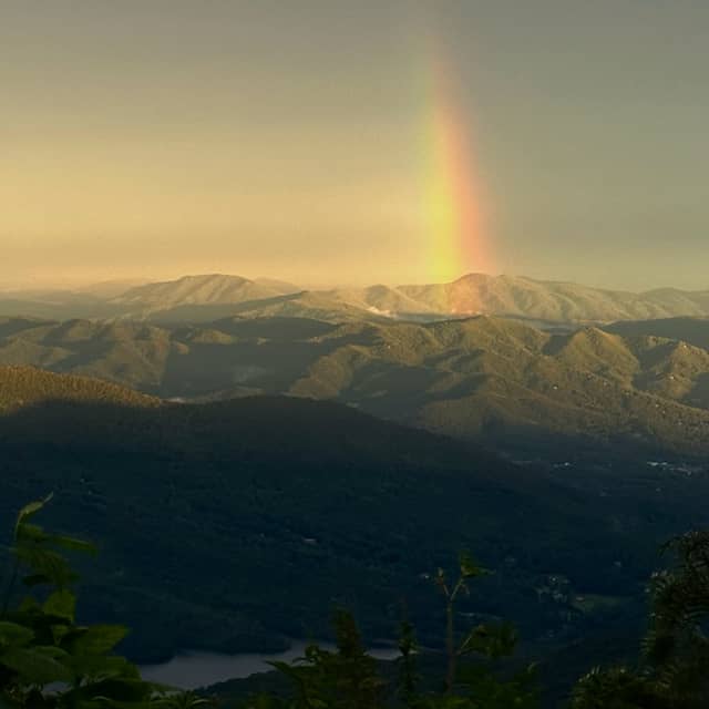 Blue Ridge Mountain Overlook - Image 1