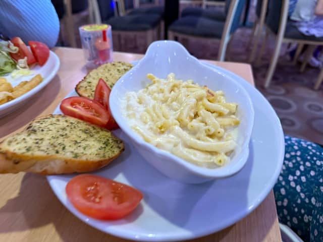 Twitchen House Holiday Park Dining - Image 1