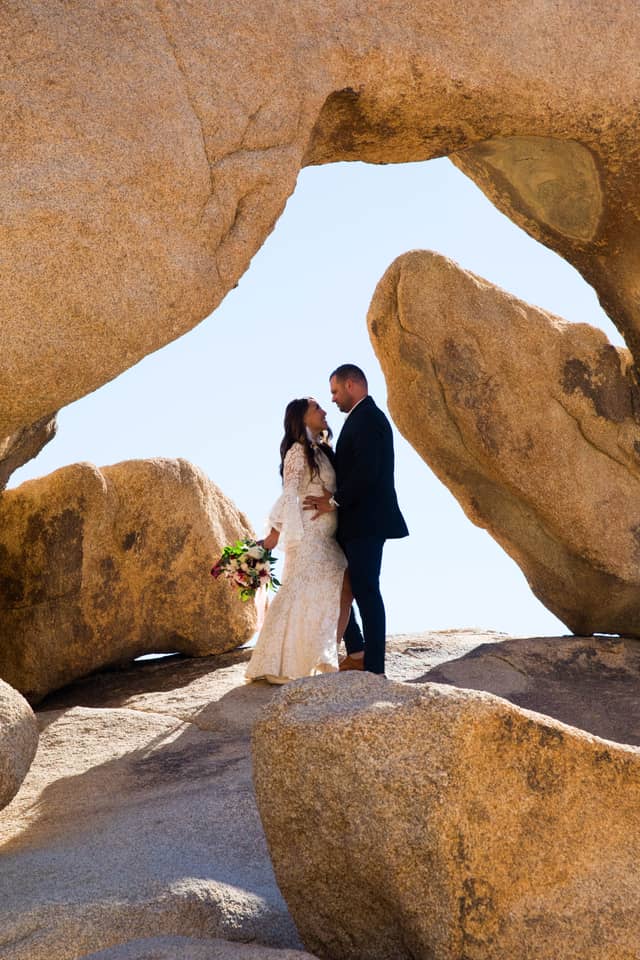 Joshua Tree Boulder Arch - Image 1