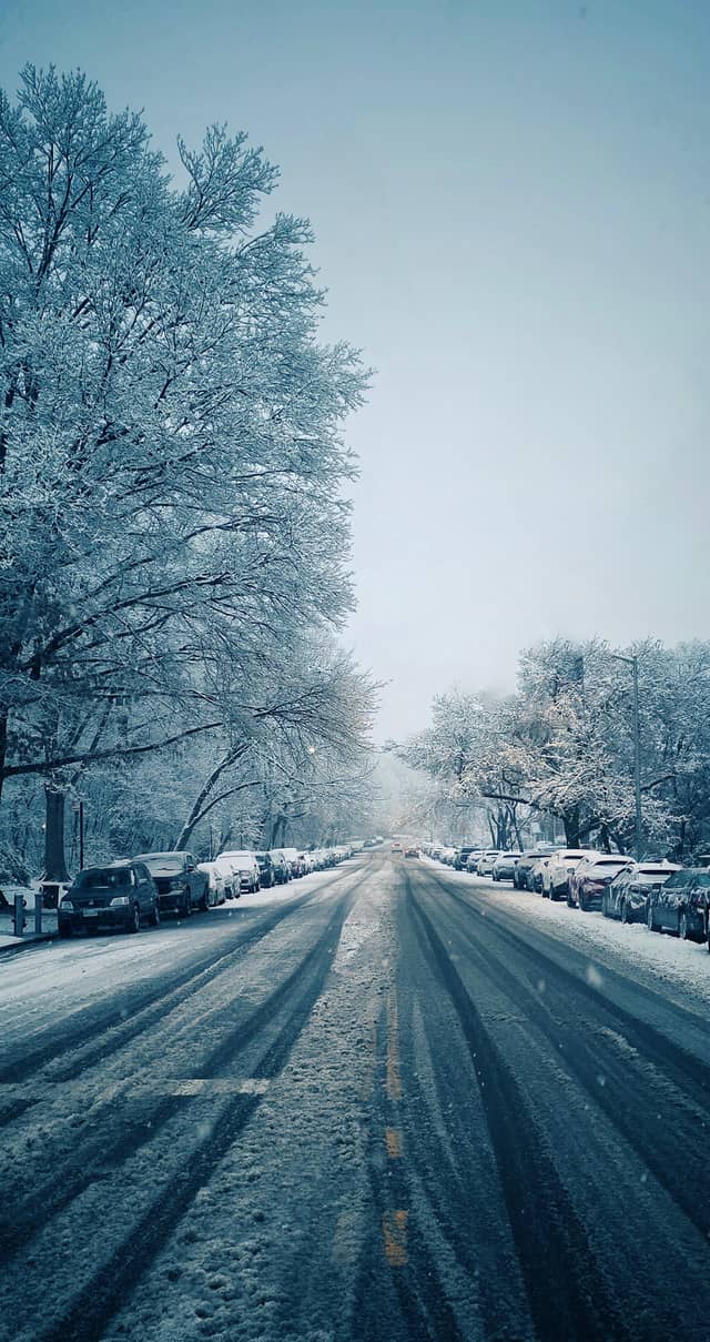 Richmond Hill Winter Avenue - Image 1