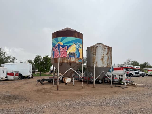 Hawes Road Painted Silos - Image 1