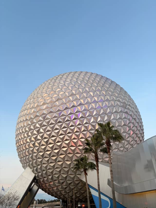 Spaceship Earth - Image 1