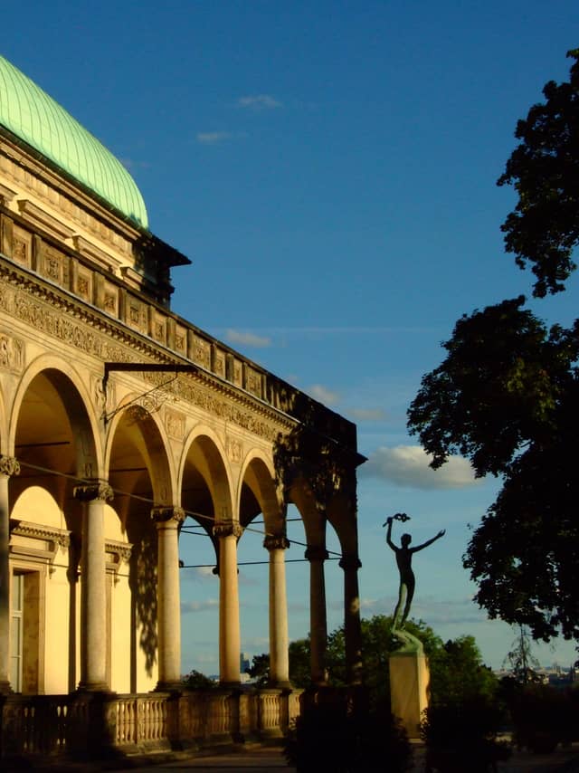 Queen Anne's Summer Palace - Image 1