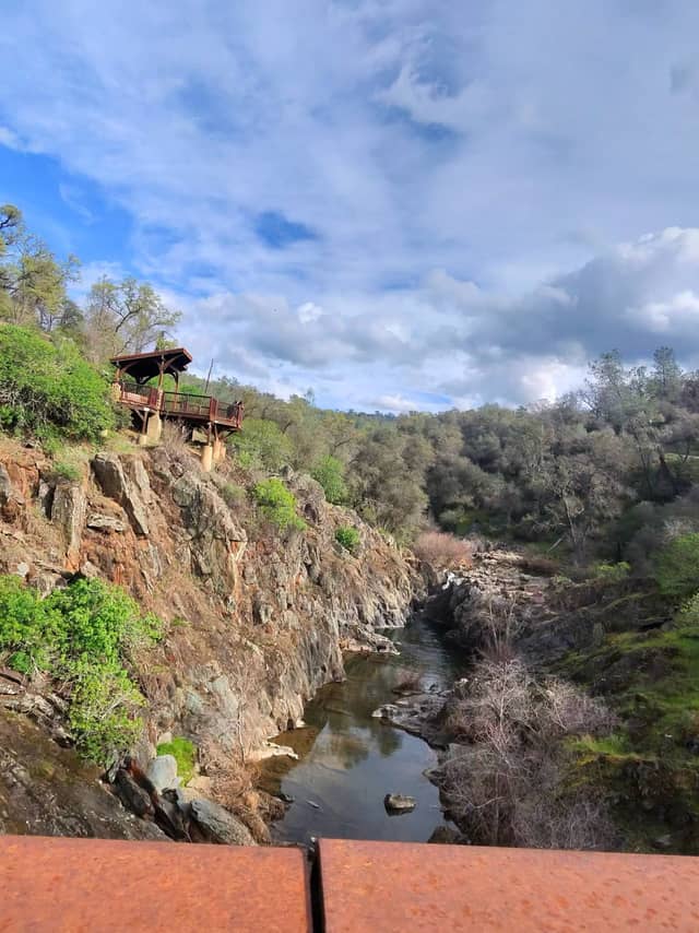 American River Canyon Overlook - Image 1