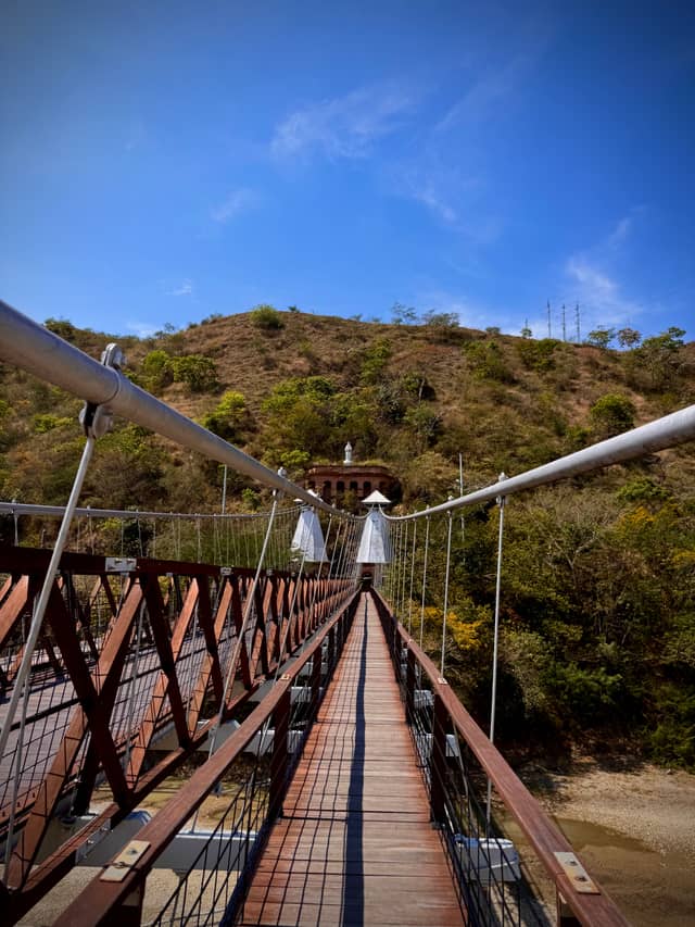 Puente de Occidente - Image 1