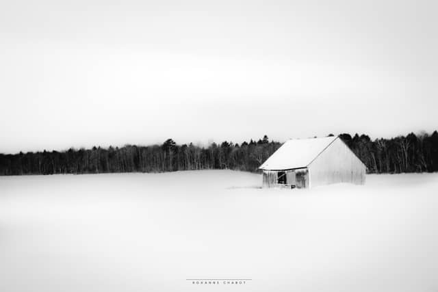 Saint-Augustin-de-Desmaures Winter Barn - Image 1