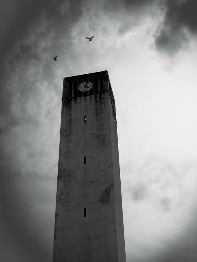 Tour de l'Horloge, Saint-Flour - Image 1
