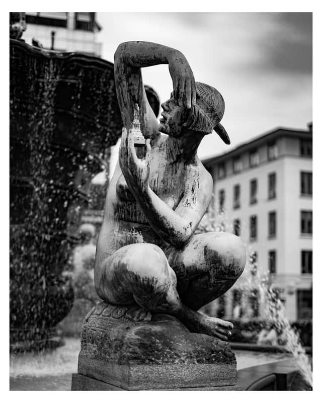 Järntorget Fountain - Image 1