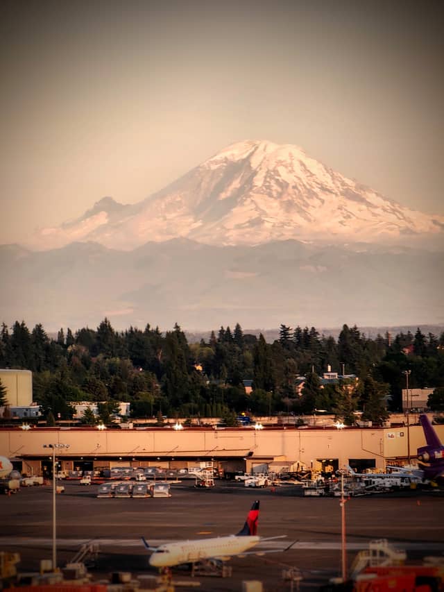 Mount Rainier View from Sea-Tac Airport - Image 1