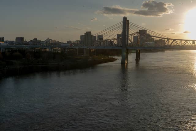 Abraham Lincoln Bridge - Image 1