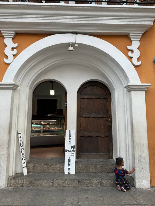 Mi Galería de Arte, Antigua - Image 1