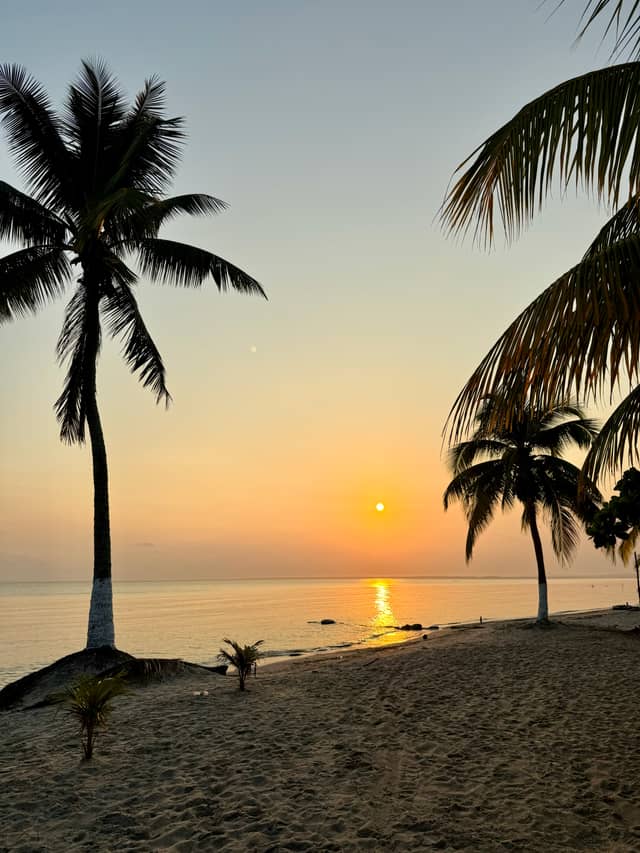 Puerto Barrios Beachfront - Image 1