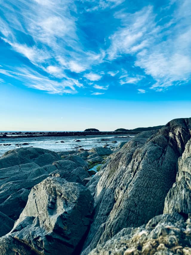 Baie-Rose Coastline - Image 1