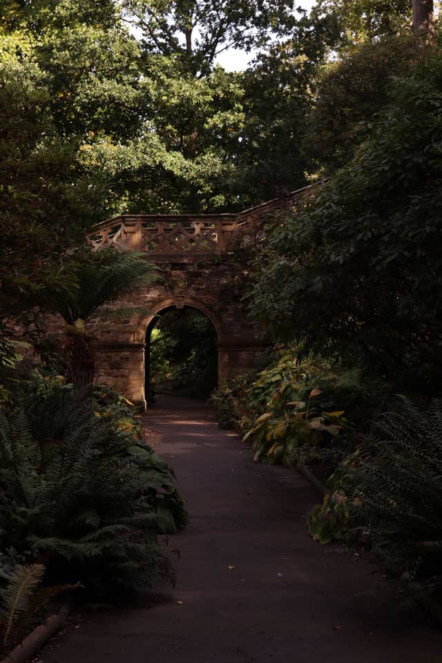 Hever Castle Gardens - Image 1