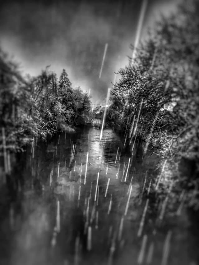 Montgomery Canal at Severn Street - Image 1