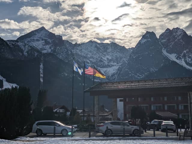 Edelweiss Lodge and Resort - Image 1