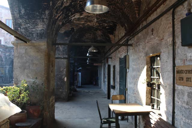 Arap Mosque District Arcade - Image 1