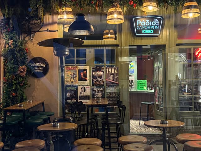 Radio Sarothron Cafe - Image 1