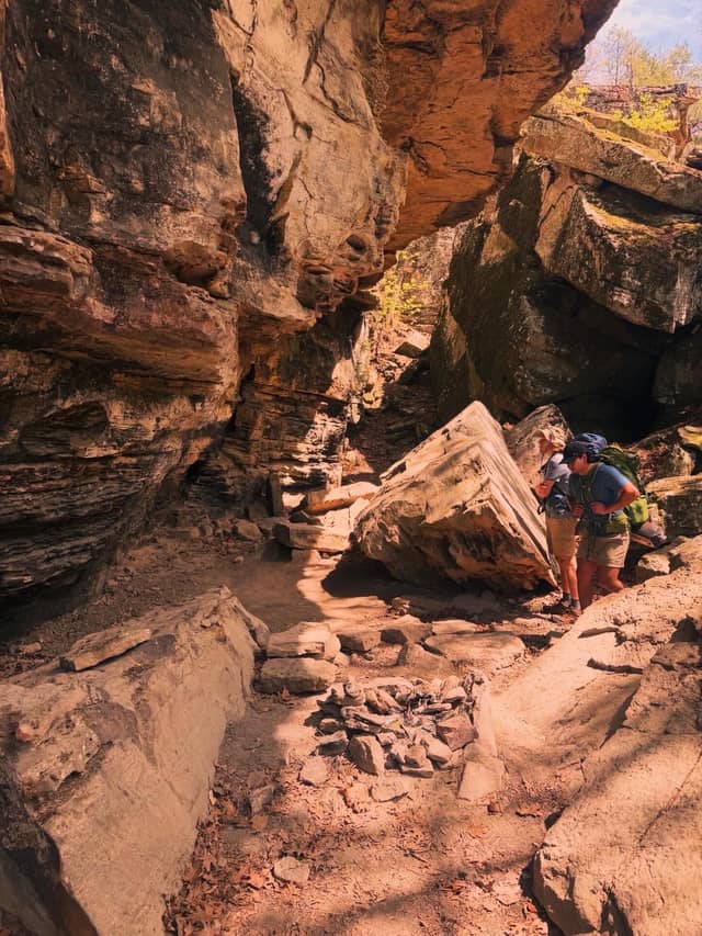 Lower Arkansaw Rock Formations - Image 1