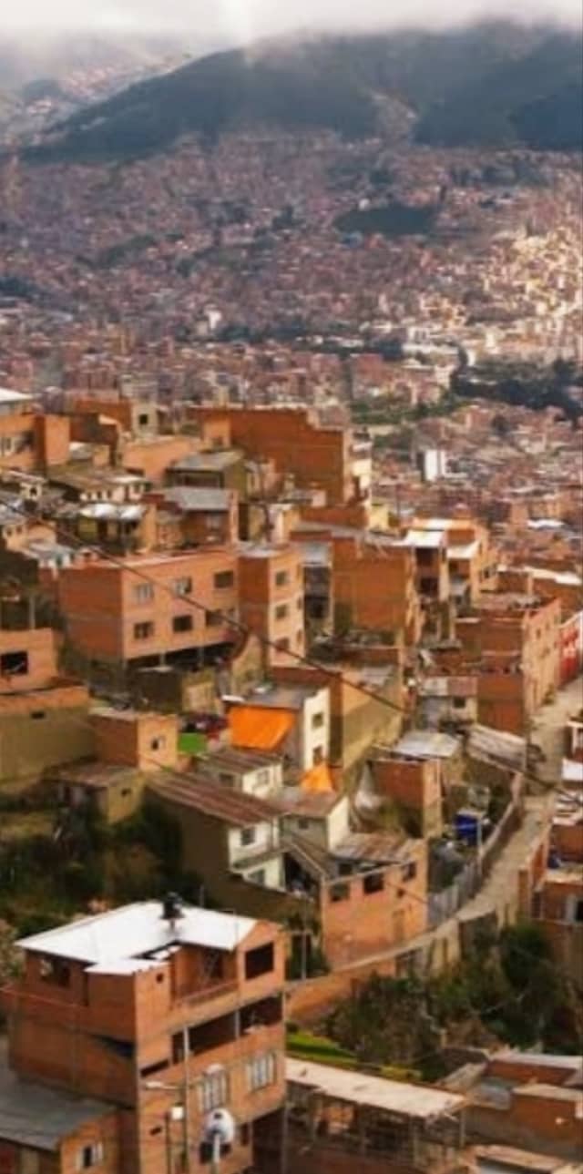 Sucre Hillside Overlook - Image 1